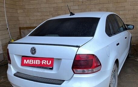 Volkswagen Polo VI (EU Market), 2017 год, 900 000 рублей, 3 фотография