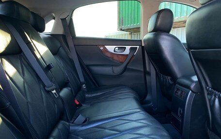 Infiniti FX II, 2012 год, 1 896 700 рублей, 12 фотография