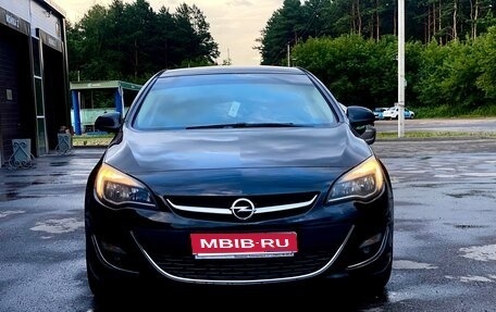 Opel Astra J, 2013 год, 700 000 рублей, 1 фотография