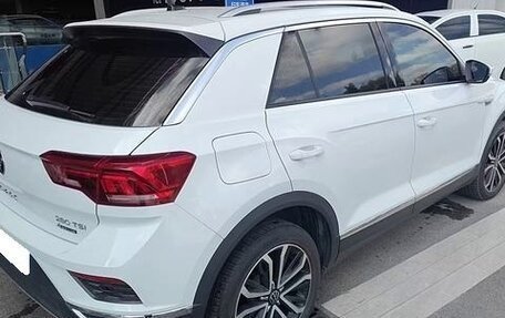 Volkswagen T-Roc I, 2022 год, 1 670 000 рублей, 6 фотография