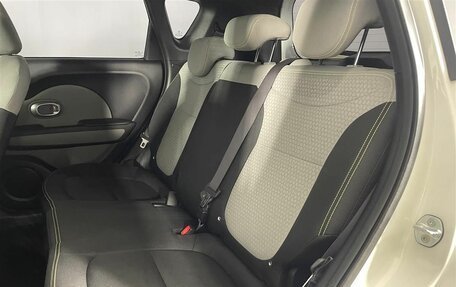 KIA Soul II рестайлинг, 2016 год, 1 050 000 рублей, 20 фотография