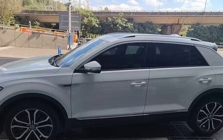 Volkswagen T-Roc I, 2022 год, 1 670 000 рублей, 7 фотография