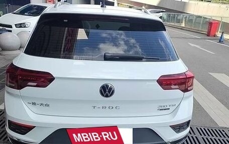 Volkswagen T-Roc I, 2022 год, 1 670 000 рублей, 3 фотография