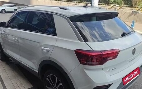 Volkswagen T-Roc I, 2022 год, 1 670 000 рублей, 8 фотография