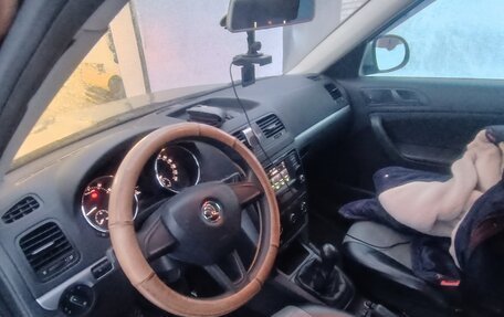 Skoda Yeti I рестайлинг, 2016 год, 1 300 000 рублей, 3 фотография