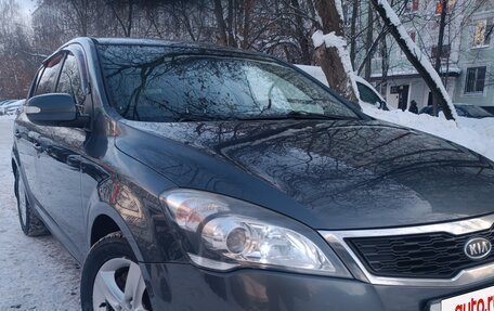 KIA cee'd I рестайлинг, 2010 год, 820 000 рублей, 3 фотография