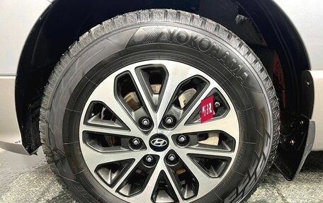 Hyundai Grand Starex Grand Starex I рестайлинг 2, 2018 год, 3 600 000 рублей, 9 фотография