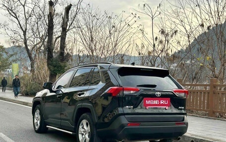 Toyota RAV4, 2022 год, 3 575 008 рублей, 5 фотография