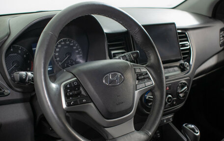 Hyundai Solaris II рестайлинг, 2022 год, 1 645 000 рублей, 13 фотография