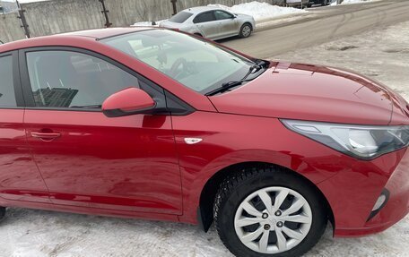 Hyundai Solaris II рестайлинг, 2020 год, 1 300 000 рублей, 4 фотография