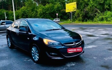Opel Astra J, 2013 год, 700 000 рублей, 5 фотография