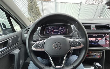 Volkswagen Tiguan II, 2021 год, 3 200 000 рублей, 6 фотография