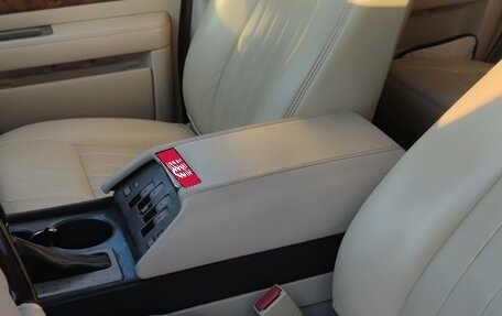 Lincoln Navigator, 2003 год, 1 250 000 рублей, 19 фотография