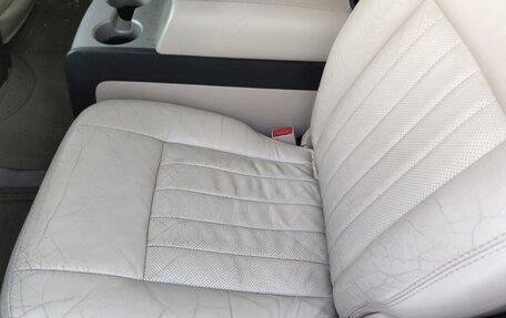 Lincoln Navigator, 2003 год, 1 250 000 рублей, 32 фотография