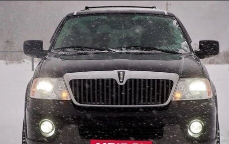 Lincoln Navigator, 2003 год, 1 250 000 рублей, 38 фотография