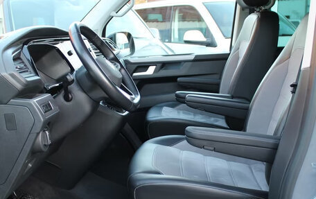 Volkswagen Multivan T6 рестайлинг, 2022 год, 4 980 000 рублей, 6 фотография