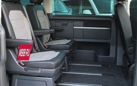 Volkswagen Multivan T6 рестайлинг, 2022 год, 4 980 000 рублей, 12 фотография