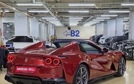 Ferrari 812, 2021 год, 36 500 000 рублей, 3 фотография