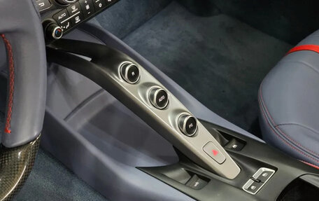 Ferrari 812, 2021 год, 36 500 000 рублей, 14 фотография