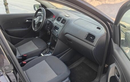 Volkswagen Polo VI (EU Market), 2013 год, 1 300 000 рублей, 11 фотография