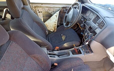 Nissan Primera II рестайлинг, 2001 год, 100 000 рублей, 5 фотография