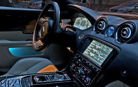 Jaguar XJ IV (X351), 2012 год, 2 350 000 рублей, 19 фотография