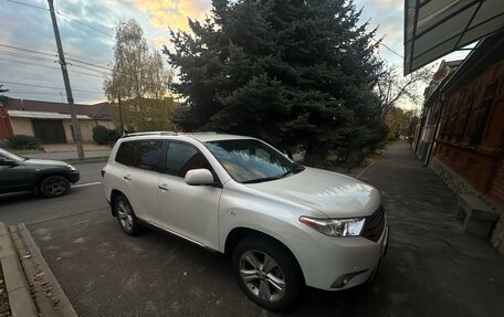 Toyota Highlander III, 2011 год, 2 500 000 рублей, 4 фотография
