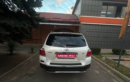 Toyota Highlander III, 2011 год, 2 500 000 рублей, 7 фотография