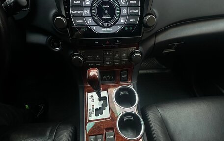 Toyota Highlander III, 2011 год, 2 500 000 рублей, 23 фотография