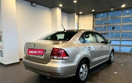 Volkswagen Polo VI (EU Market), 2015 год, 1 015 000 рублей, 3 фотография