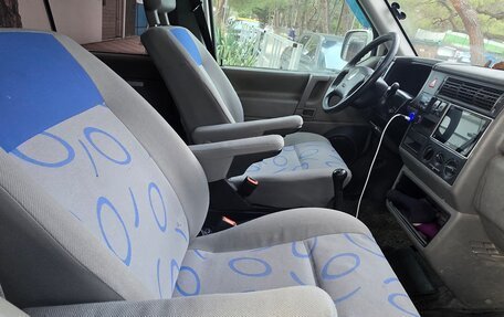 Volkswagen Transporter T4, 2002 год, 1 230 000 рублей, 14 фотография