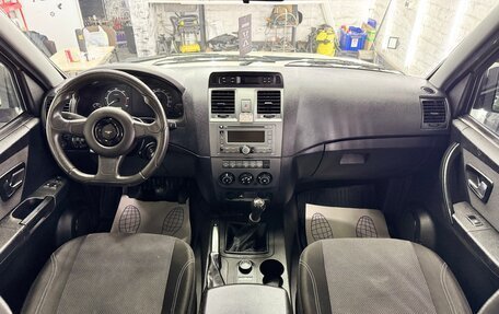 ЛуАЗ Patriot, 2014 год, 700 000 рублей, 25 фотография