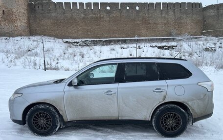 Mitsubishi Outlander III рестайлинг 3, 2012 год, 1 250 000 рублей, 5 фотография