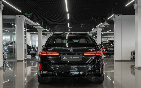 BMW 5 серия, 2025 год, 8 550 000 рублей, 6 фотография