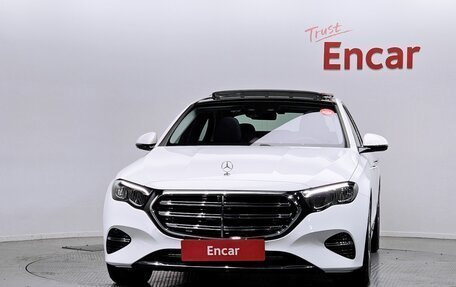 Mercedes-Benz E-Класс, 2024 год, 7 053 000 рублей, 2 фотография