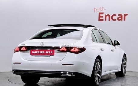 Mercedes-Benz E-Класс, 2024 год, 7 053 000 рублей, 4 фотография