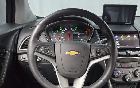 Chevrolet Trax, 2022 год, 1 290 000 рублей, 13 фотография