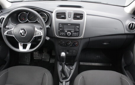 Renault Logan II, 2019 год, 1 100 000 рублей, 7 фотография