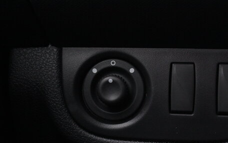 Renault Logan II, 2019 год, 1 100 000 рублей, 16 фотография