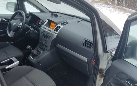 Opel Zafira B, 2010 год, 600 000 рублей, 5 фотография