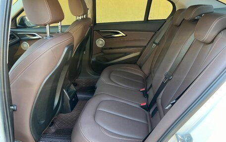 BMW 1 серия, 2022 год, 2 150 000 рублей, 7 фотография