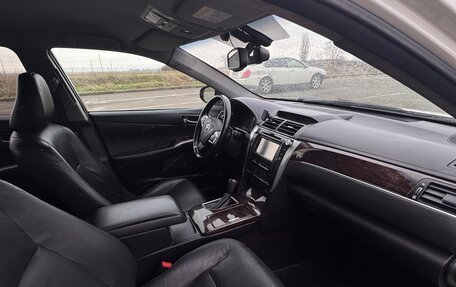 Toyota Camry, 2017 год, 1 900 000 рублей, 12 фотография