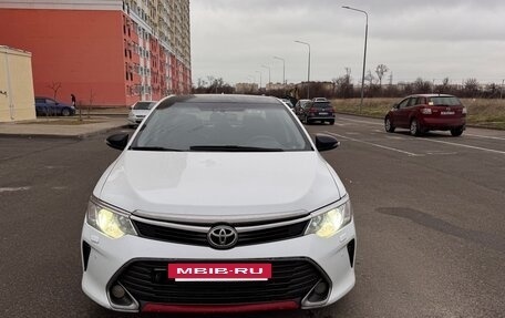 Toyota Camry, 2017 год, 1 900 000 рублей, 9 фотография