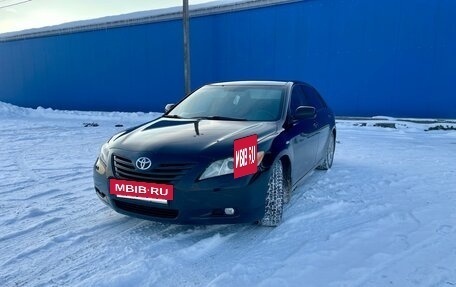 Toyota Camry, 2008 год, 900 000 рублей, 2 фотография