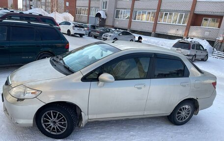Honda Fit Aria, 2004 год, 365 000 рублей, 1 фотография
