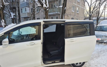 Honda Freed I, 2011 год, 1 190 000 рублей, 7 фотография