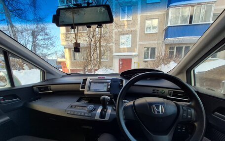 Honda Freed I, 2011 год, 1 190 000 рублей, 9 фотография