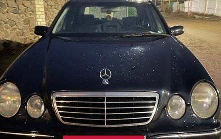 Mercedes-Benz E-Класс, 2000 год, 650 000 рублей, 6 фотография