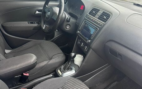 Volkswagen Polo VI (EU Market), 2011 год, 870 000 рублей, 6 фотография