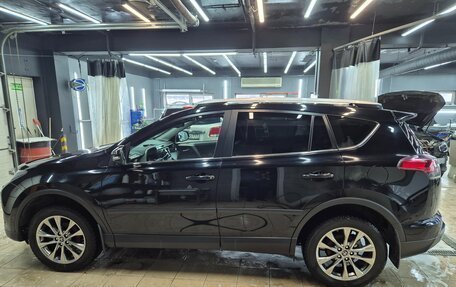 Toyota RAV4, 2019 год, 3 500 000 рублей, 2 фотография